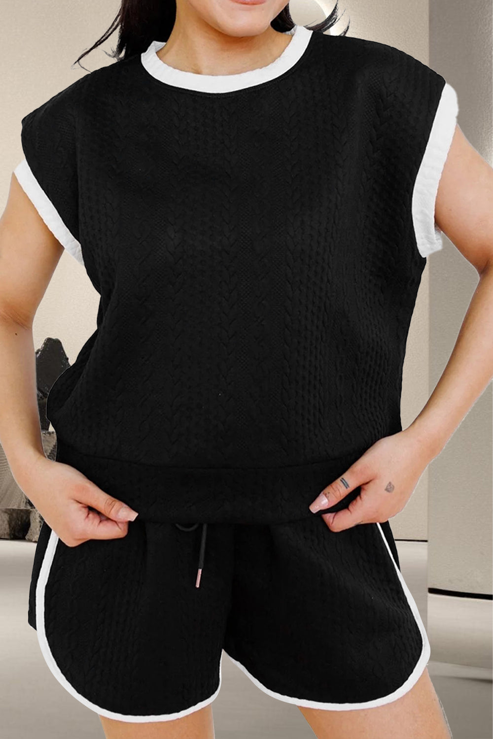 Terran Contrast Trim Round Neck Top and Shorts Set