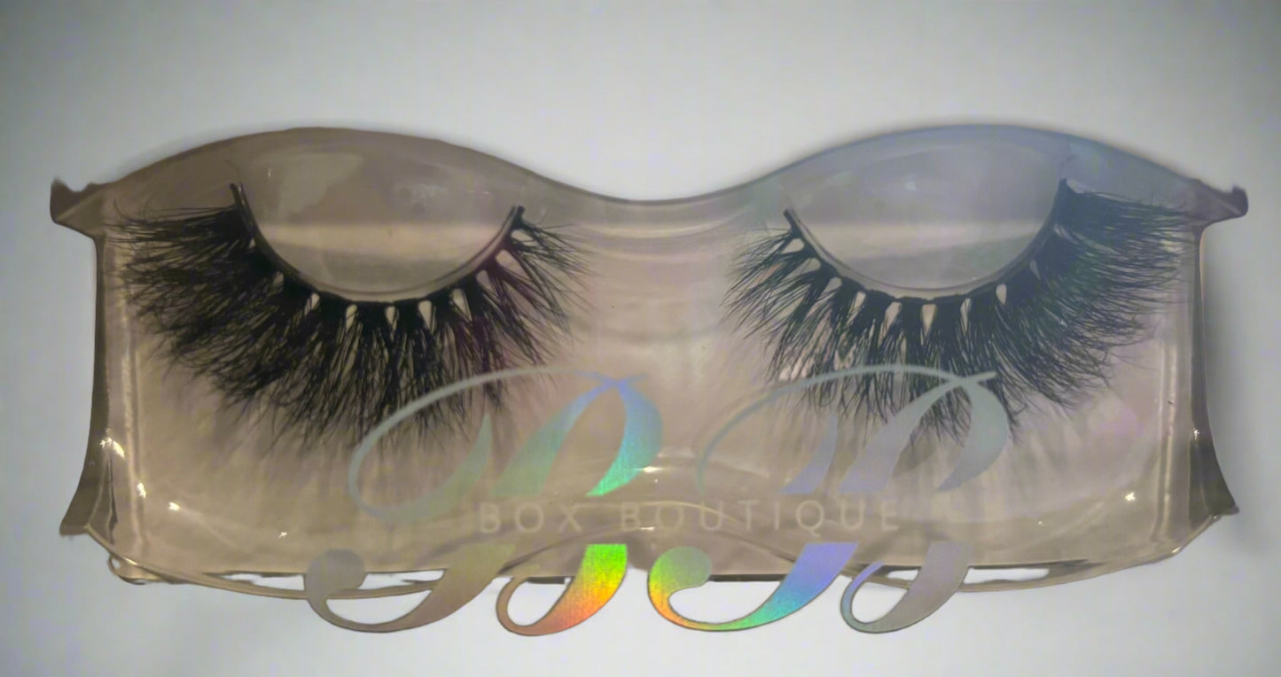"Fab & Bougie" Girlfriend Mink Eyelashes - Hypoallergenic