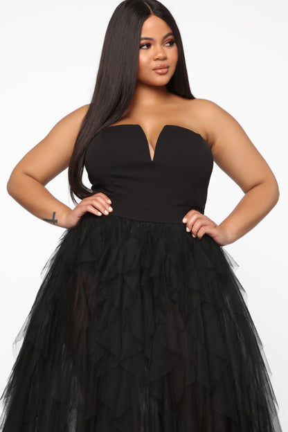 Janie Black Tube Maxi Dress