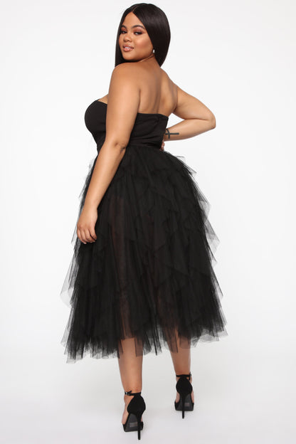 Janie Black Tube Maxi Dress
