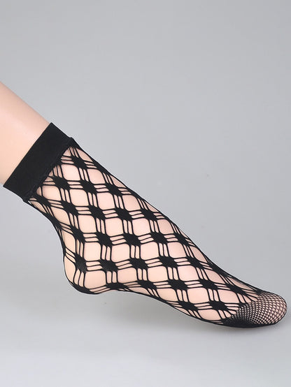 "Oh So Chic" 6 pairs Black Floral Pattern Crew Socks