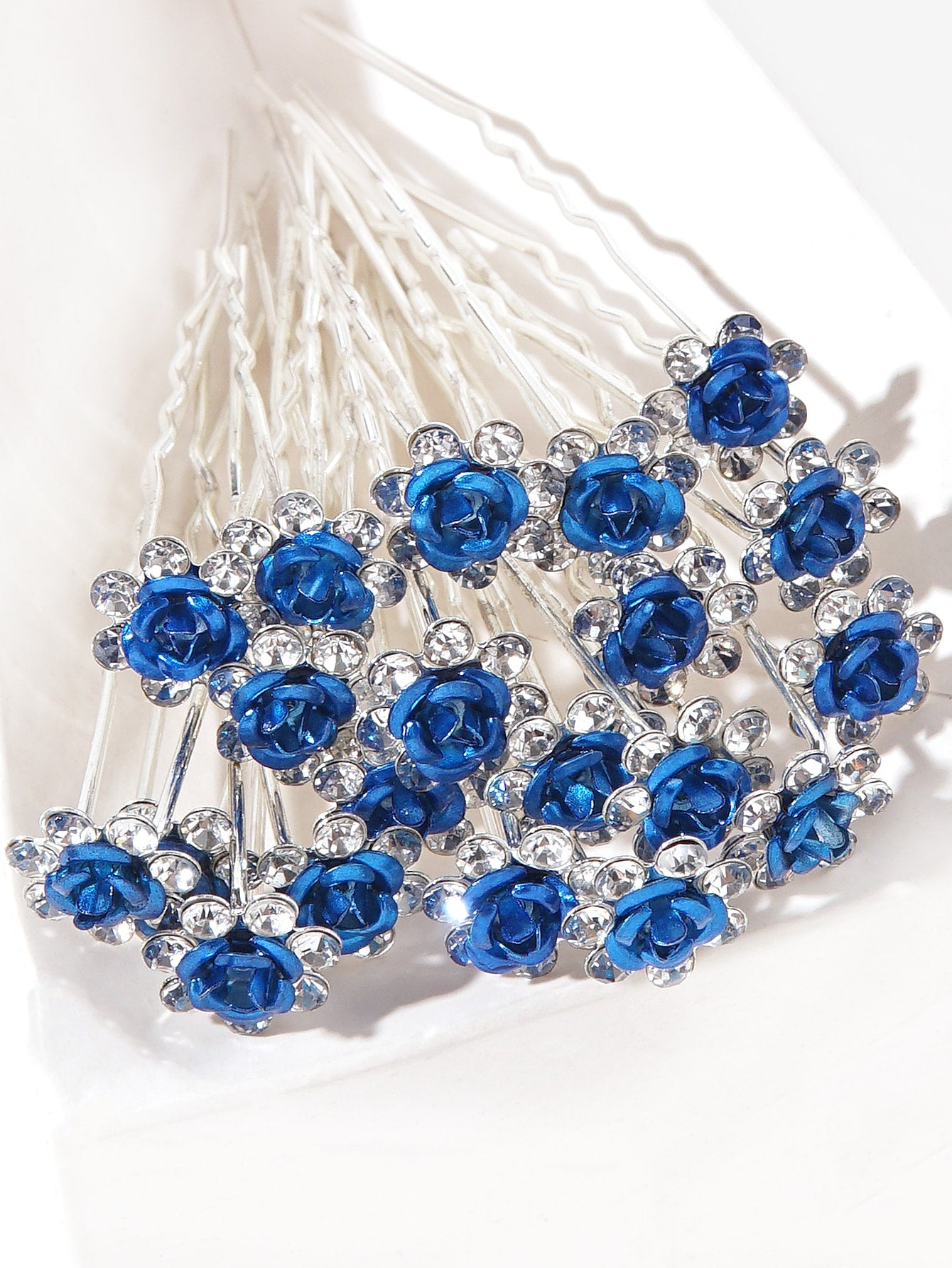 "Oh So Stunning" 20 pcs Metal Rose Hair Pins With Rhinestones
