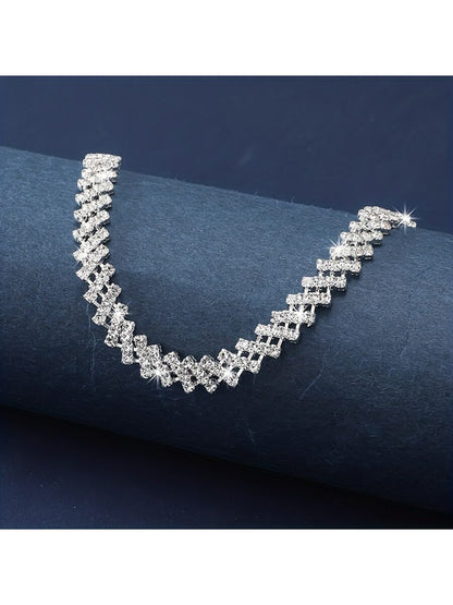"Glitter & Glitz" Luxury Water Drop Rhinestone Claw Chain Rhinestone Necklace