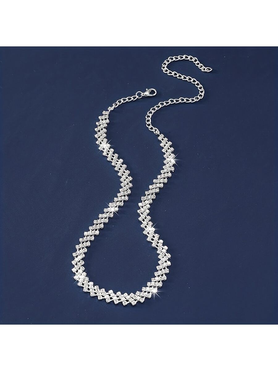 "Glitter & Glitz" Luxury Water Drop Rhinestone Claw Chain Rhinestone Necklace