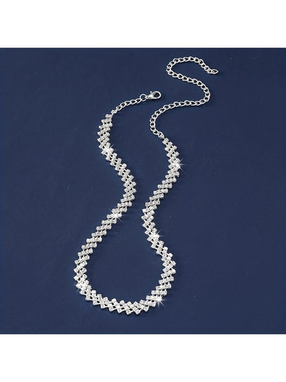 "Glitter & Glitz" Luxury Water Drop Rhinestone Claw Chain Rhinestone Necklace
