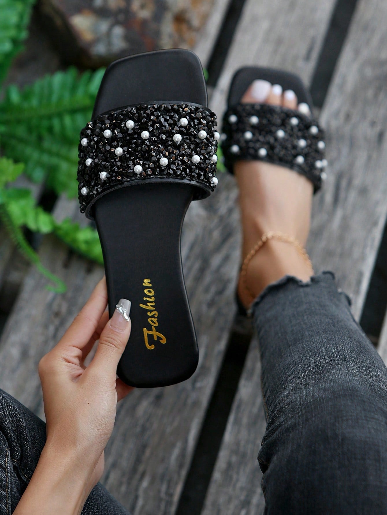 Brailyn Flat Slide Sandals