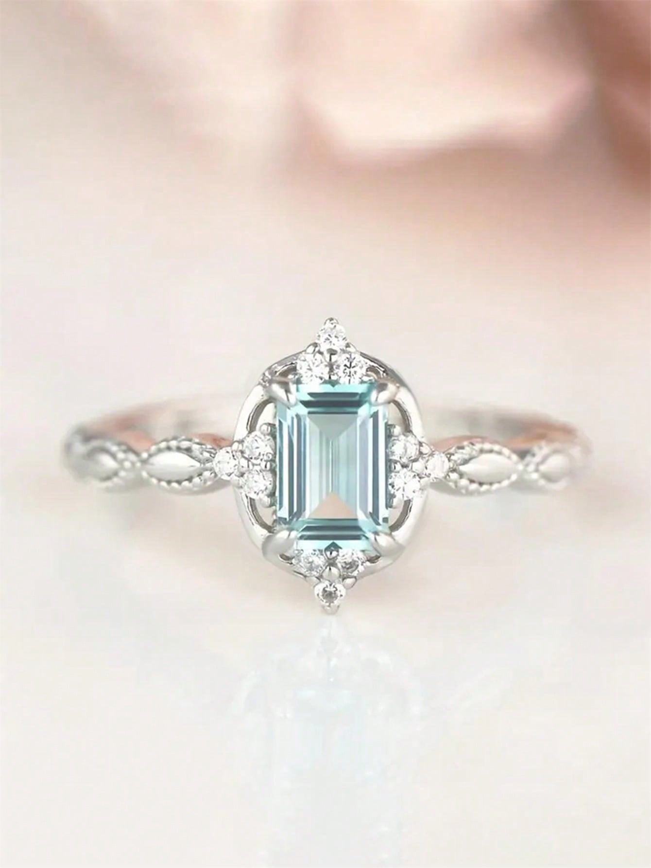 "Queen of Elegance" Blue Cubic Zirconia Ring