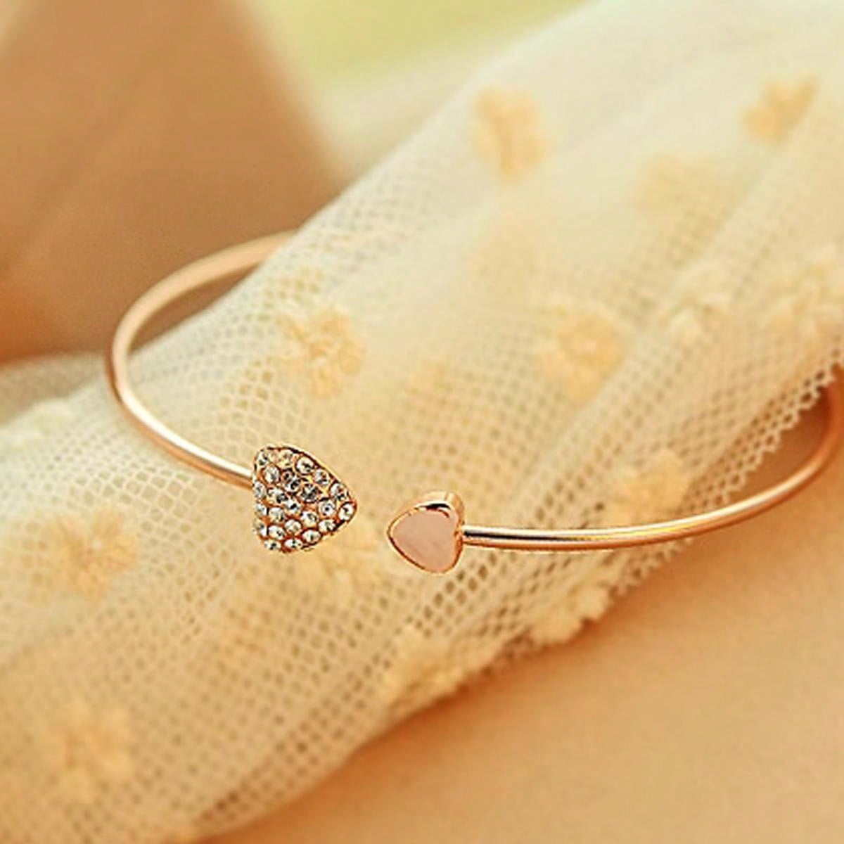 "Lovely Love" Crystal Double Heart Shaped Bracelet With Diamonds