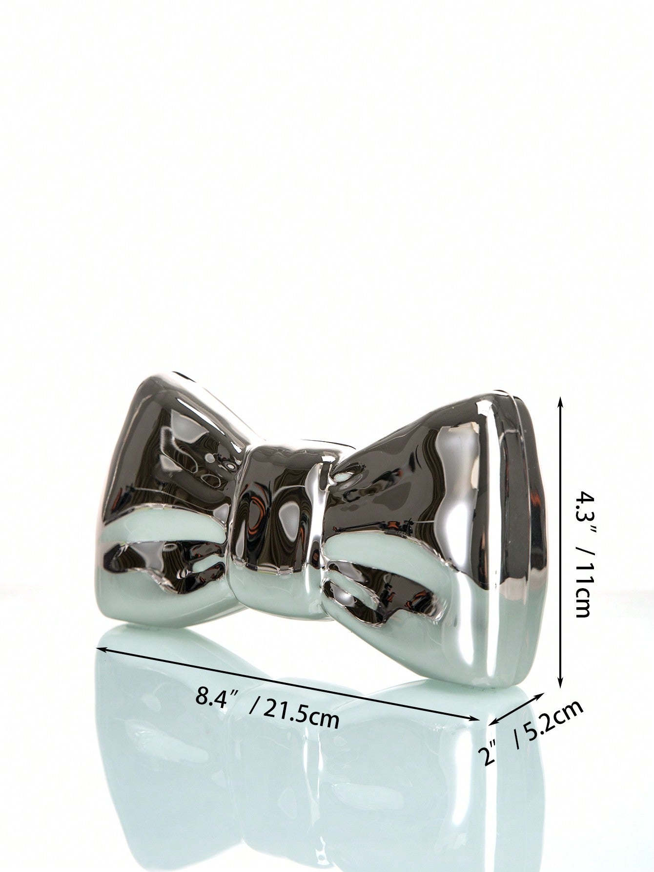 "Fun in Thought" Metallic Retro Bow Shaped Clutch Bag With Chain Strap