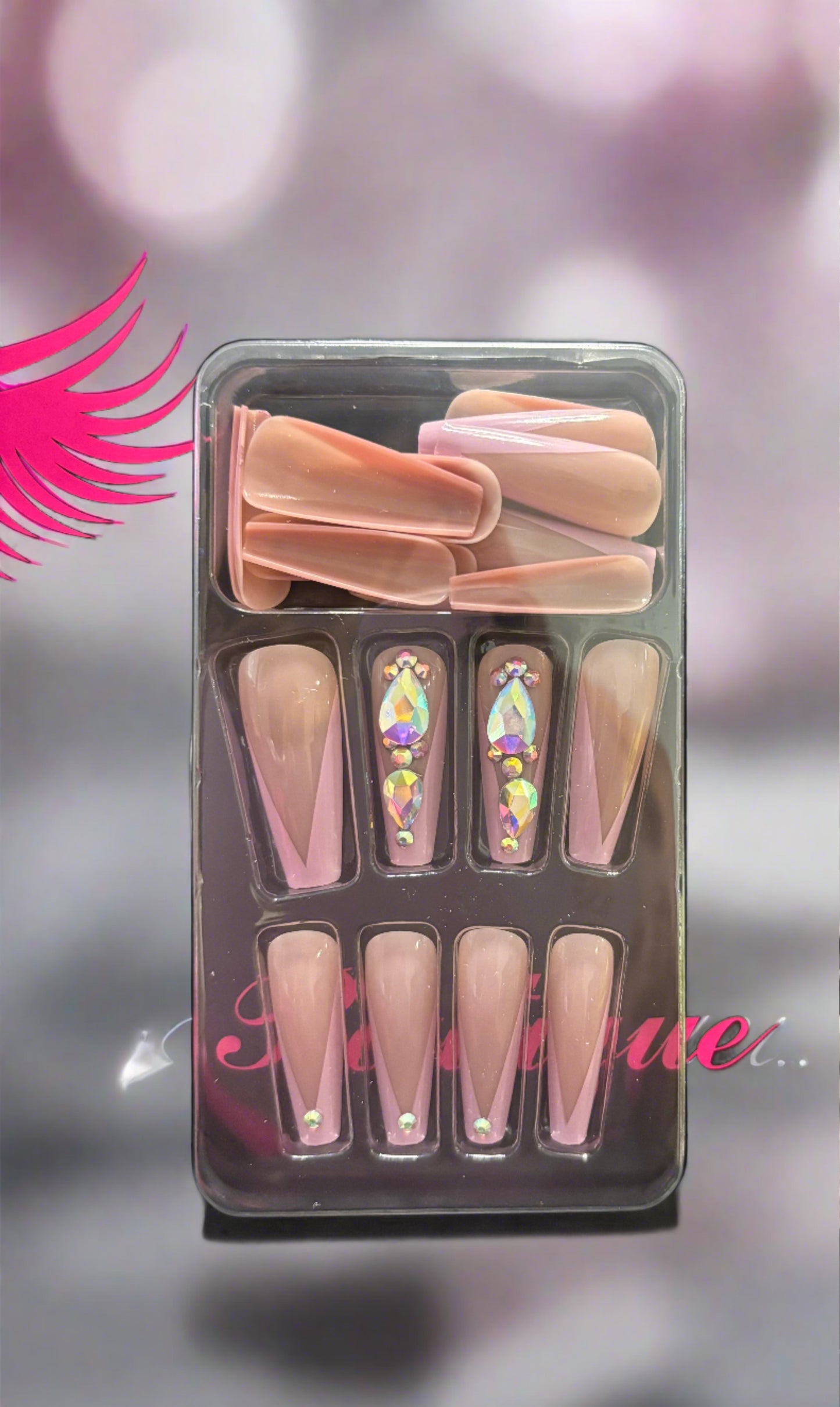 "I'm Not" Pressed Mink Eyelash & Press-on Nails Set - Hypoallergenic